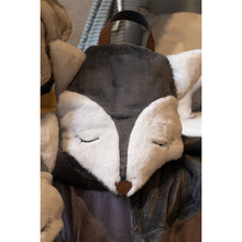 Load image into Gallery viewer, Manta Foxy Alaska Gris,manta, cobija, abrigo, niños, cama, habitación
